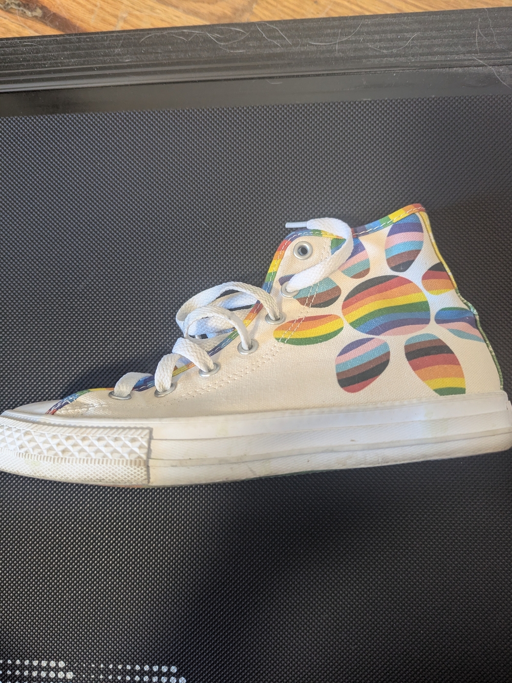Converse White Kids High-Top Sneakers with Rainbow Heart Circles